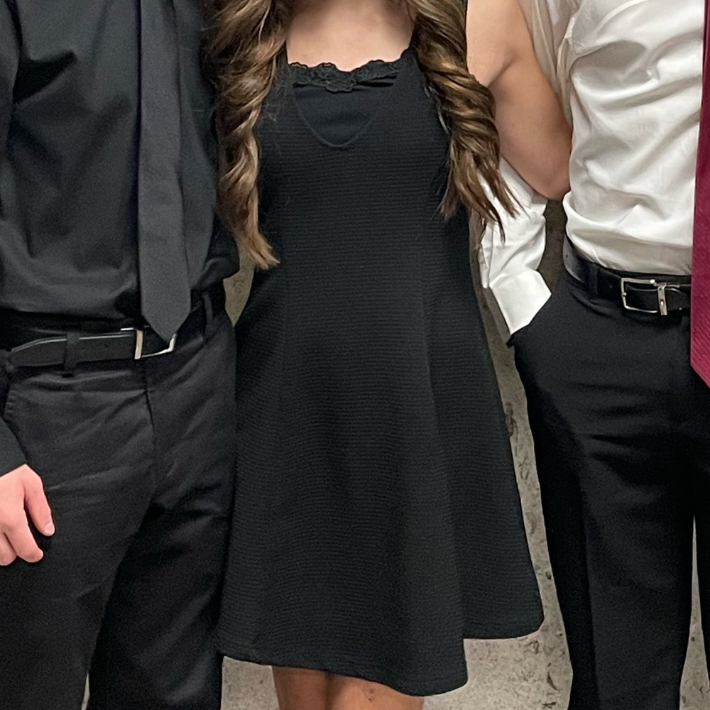 black v neck dress